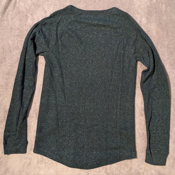 Mossimo Crew Neck - Picture 3 of 3